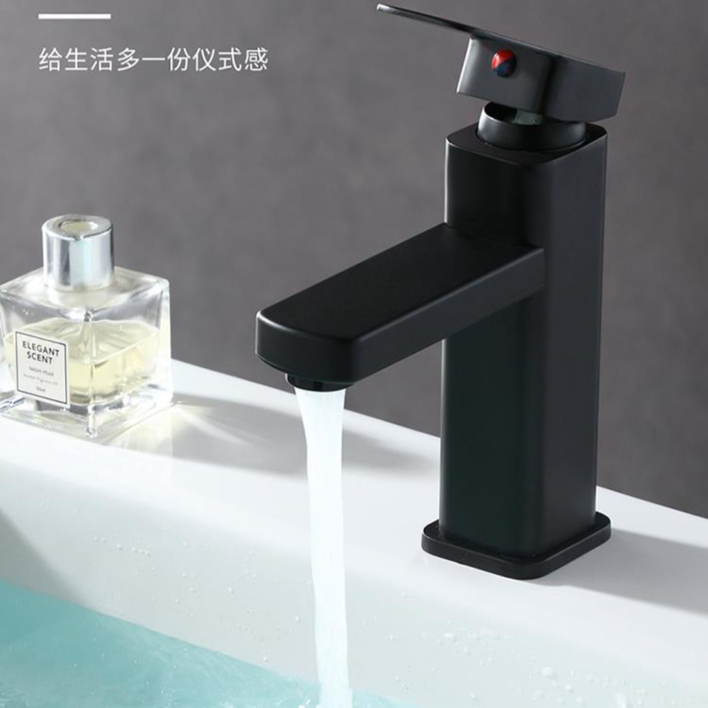 صنابير حمام سوداء، خلاطات مياه - مراجعة Commercial Kitchen Faucet وسعره